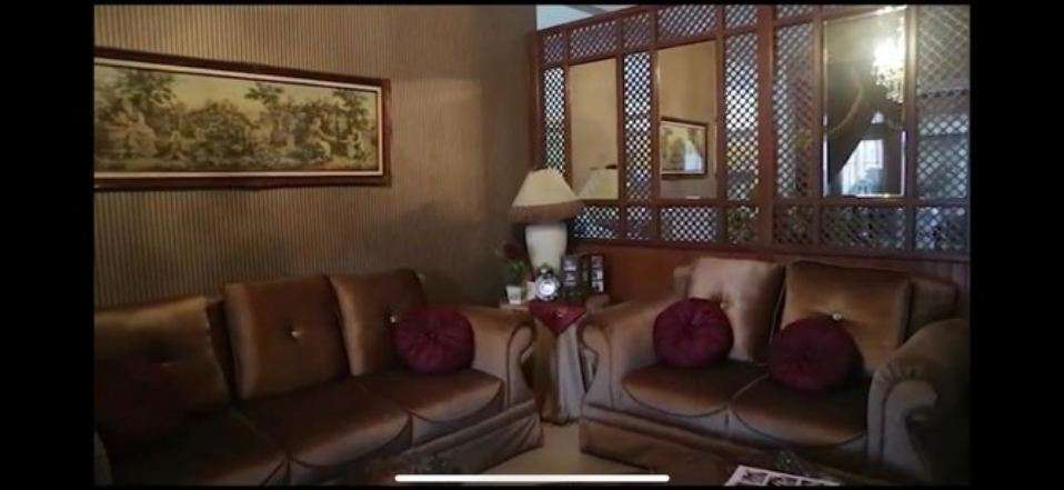 7 Potret Adu Mewah Rumah Artis Keturunan Arab, Shireen Sungkar Mewahnya Bak Istana Raja Minyak