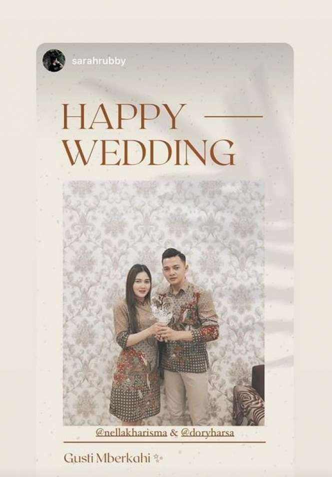 Kenakan Kebaya Mewah! Potret Anggun Pedangdut saat Lamaran