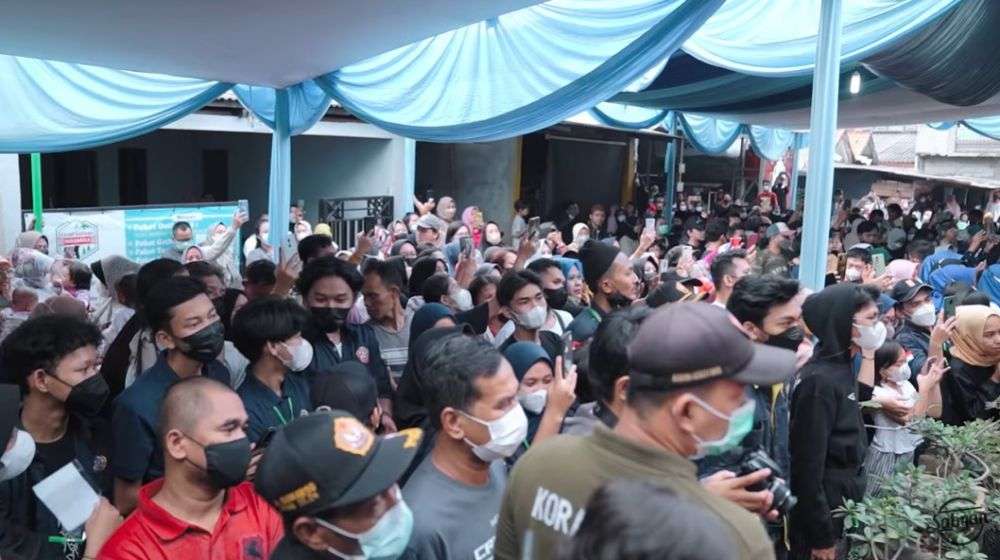 10 Potret Nissa Sabyan Manggung di Hajatan Kampung, Disebut Sepi Job, Auto Heboh!