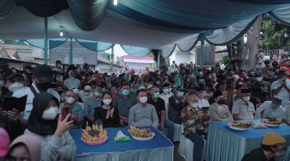 10 Potret Nissa Sabyan Manggung di Hajatan Kampung, Disebut Sepi Job, Auto Heboh!