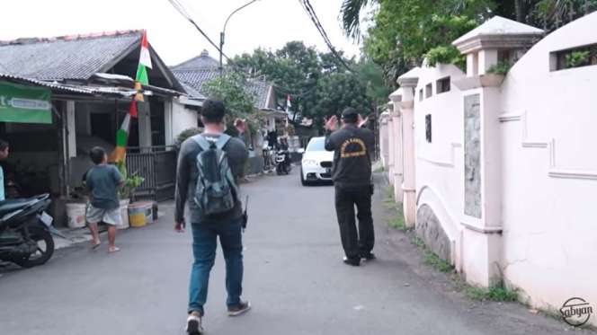 10 Potret Nissa Sabyan Manggung di Hajatan Kampung, Disebut Sepi Job, Auto Heboh!