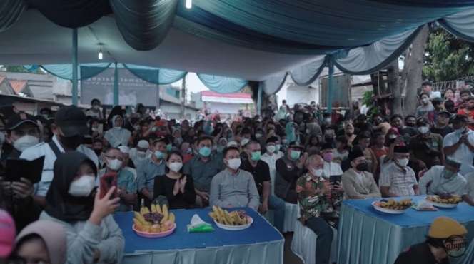 10 Potret Nissa Sabyan Manggung di Hajatan Kampung, Disebut Sepi Job, Auto Heboh!
