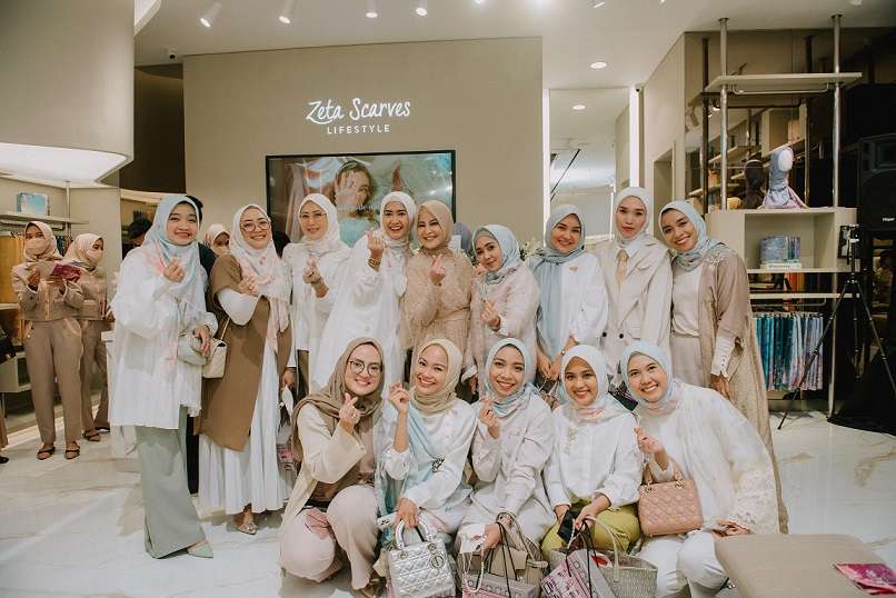 Doyan Sedekah sampai Bangun Masjid, Kunci Sukses Pengusaha Muda Pemilik Zeta Scarves