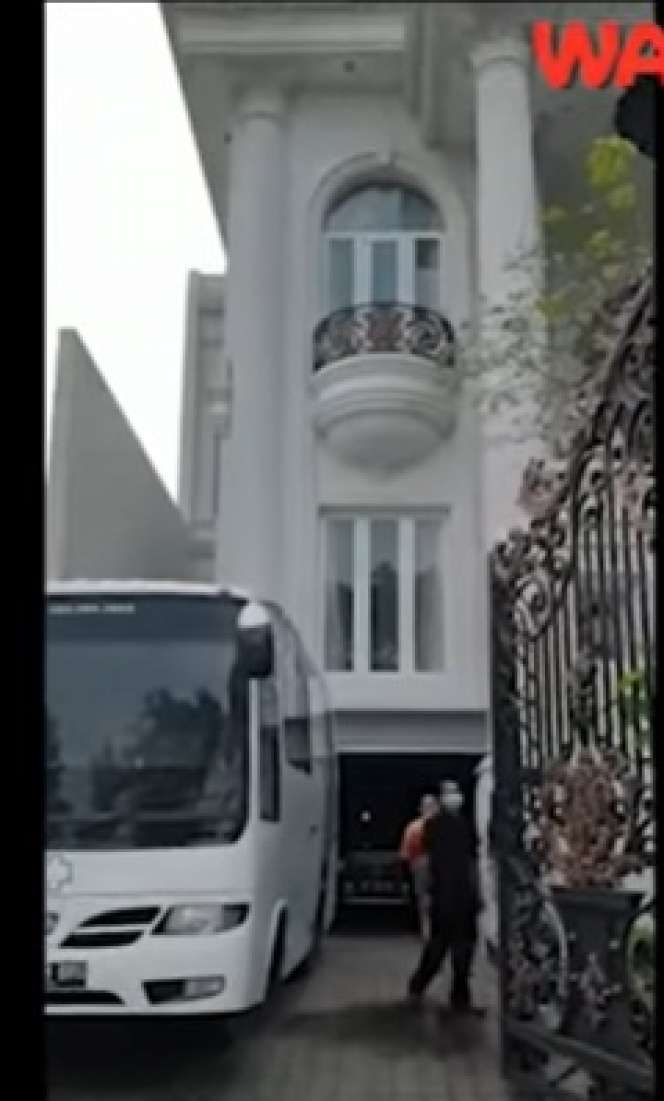 Potret Rumah Megah Konglomerat Jerry Hermawan Lo, Isinya Bikin Melongo!