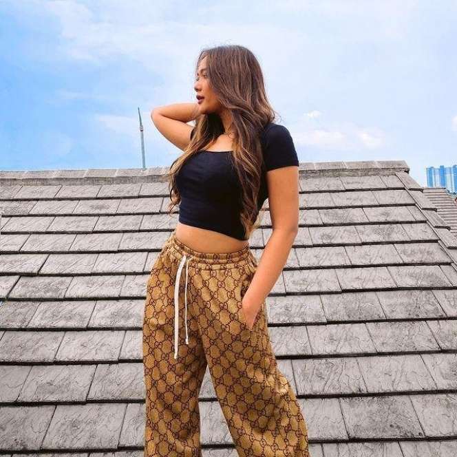 10 Potret Rumah Mewah Marion Jola yang Jarang Tersorot, Konsep Dapurnya ‘Hot’ Banget!