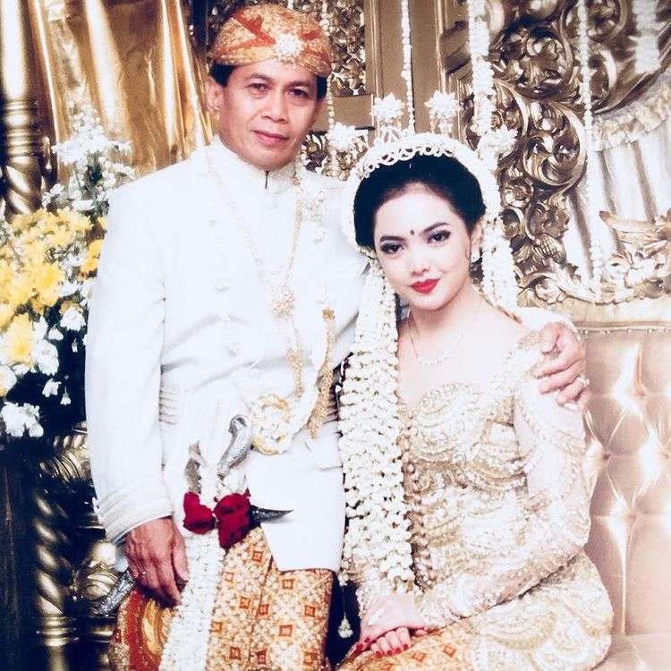 7 Potret Transformasi Ingrid Kansil dan Suami, Tetap Langgeng Meski Beda Terpaut 27 Tahun!