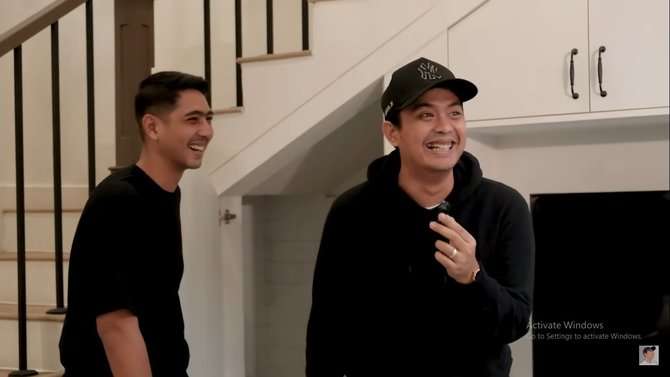 5 Potret Kamar Mandi Artis dengan ‘Pintu Rahasia’, Arya Saloka Bak Harta Karun Tersembunyi!