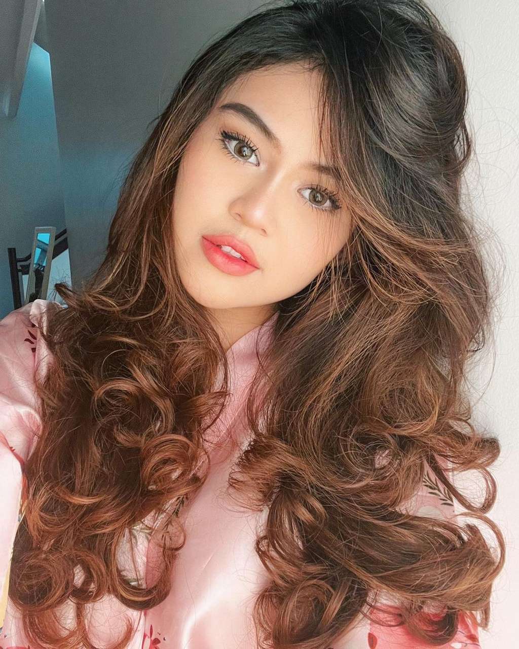 Ingat Indrayani Rusady Mantan Rey Mbayang? Penampilannya Kini Bak Barbie Hidup, Lihat 7 Potretnya