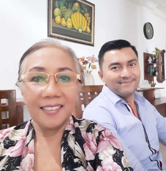 Disegani Badarawuhi, Inilah Wajah Asli Mbah Dok Khodam Nur Dalam Film ‘KKN di Desa Penari’!
