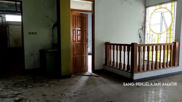 12 Potret Rumah Mewah Artis Ayu Lestari yang Terbengkalai 15 Tahun, Bak Bangunan Bekas Belanda, Angker Abis!