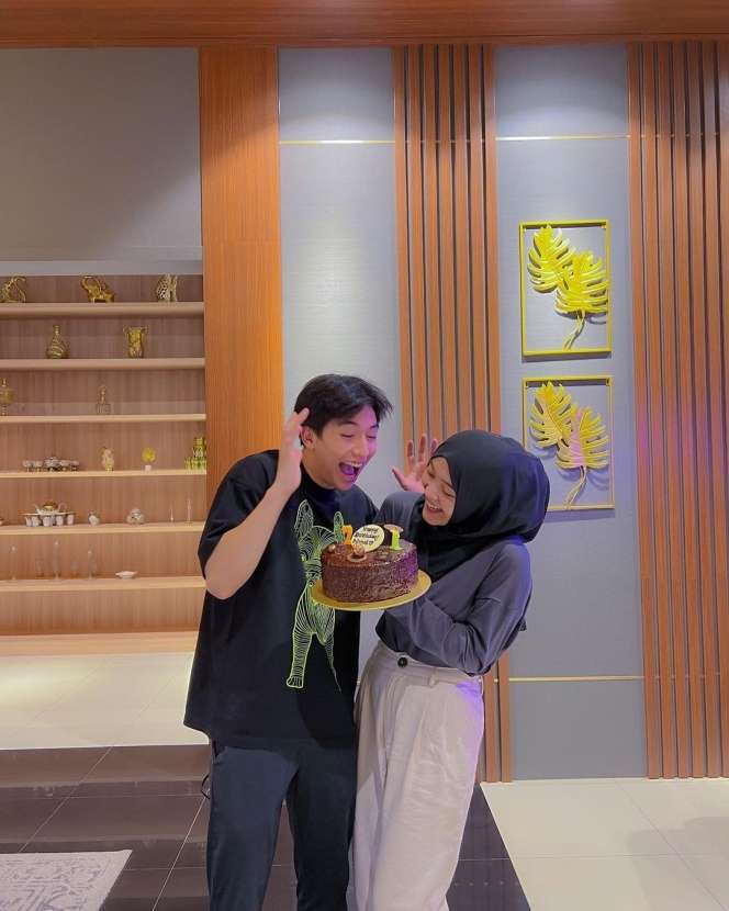 5 Pasangan Seleb yang Berawal dari Ngonten Bareng Berujung Cinta