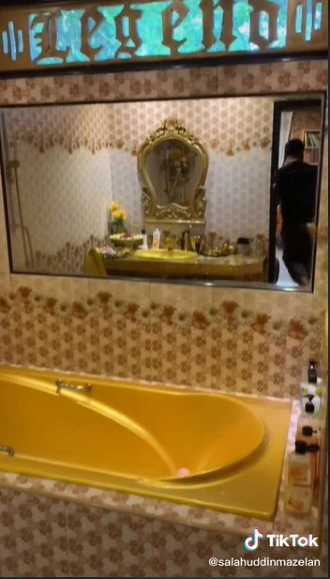 Potret Rumah Kakek Tua Dari Luar Bagai Gubuk, Ternyata Isinya Bikin Insecure!