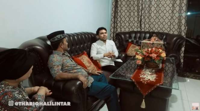 10 Adu Mewah Rumah Fuji VS Chandrika Chika, Beda Jauh Banget, Mana yang Lebih Tajir?