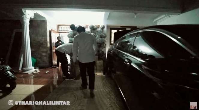 10 Adu Mewah Rumah Fuji VS Chandrika Chika, Beda Jauh Banget, Mana yang Lebih Tajir?