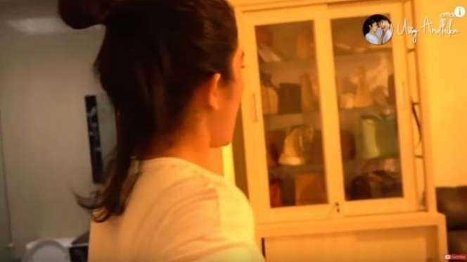 9 Potret Kondisi Rumah Mertua Ussy Sulistiawaty, Bak Bumi & Langit dengan Istana Megah Sang Menantu