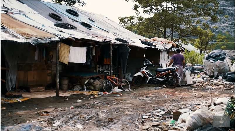 10 Potret Rumah Seleb Tiktok di Tumpukan Sampah Bantar Gebang, Kondisinya Miris, Gubuk Reyot!