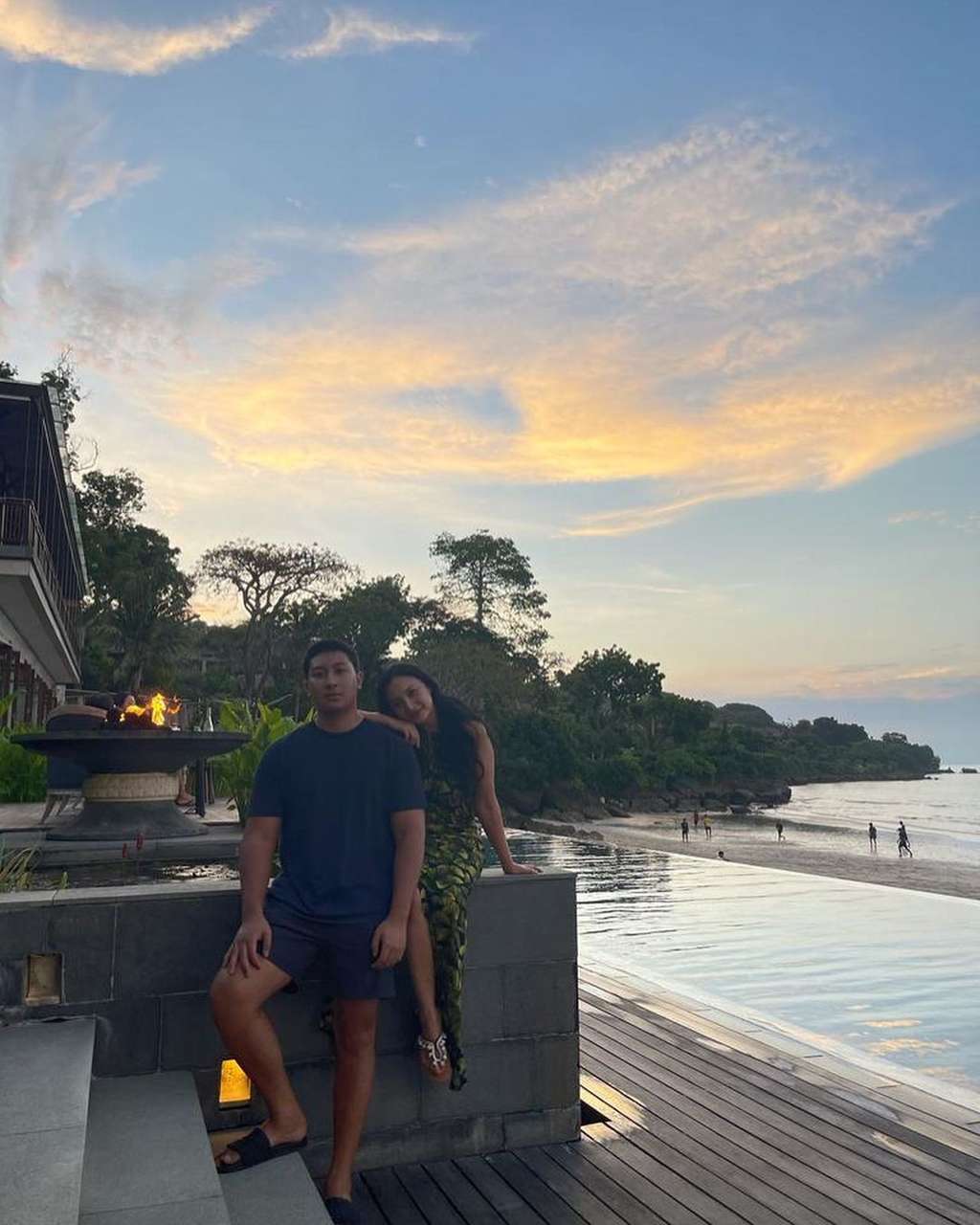 Potret Tata Cahyani Bersama Putra dan Putrinya, Foto sama Anak Sulung Mirip Kaya Orang Pacaran