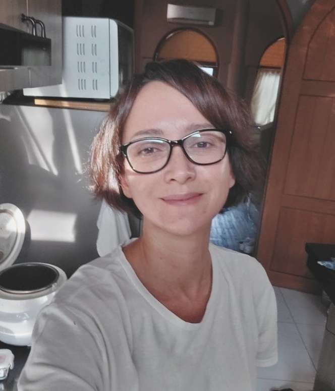 Masih Ingat Karina Suwandi 'Istri Indro' di Warkop DKI? Ini Potret Terbarunya Bikin Melongo!