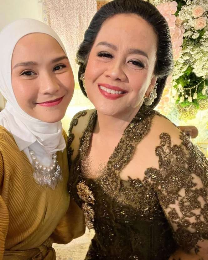 Sederet Gaya Artis di Momen Pernikahan Maudy Ayunda, Sang Adik Paling Disorot