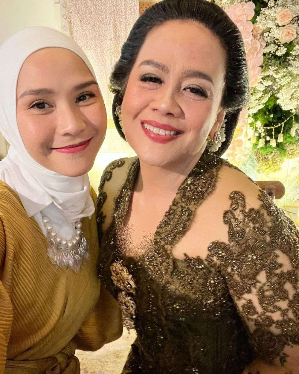 Sederet Gaya Artis di Momen Pernikahan Maudy Ayunda, Sang Adik Paling Disorot