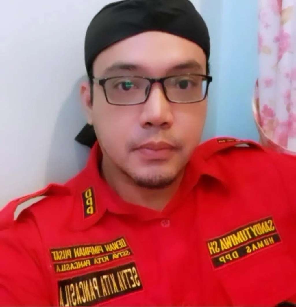 8 Artis Bolak-Balik Pindah Agama Lebih dari Sekali, Asmirandah Paling Tuai Kontroversi!