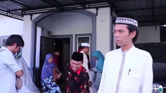 Jarang Tereskpos, Inilah Potret Kamar Ustaz Abdul Somad, Cuma Pakai Karpet dan Kasur Lesehan!