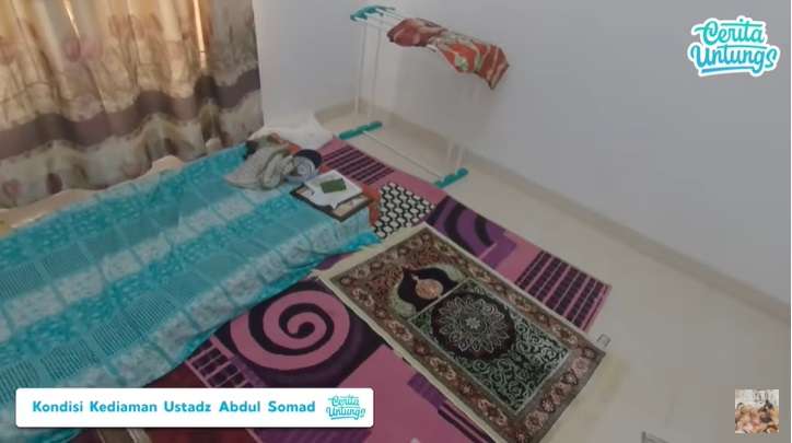 Jarang Tereskpos, Inilah Potret Kamar Ustaz Abdul Somad, Cuma Pakai Karpet dan Kasur Lesehan!