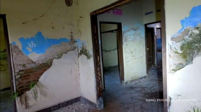 10 Potret Rumah Artis Hits 90-an Terbengkalai 15 Tahun, Kondisi Kamar Mandi Sangat Mengerikan!