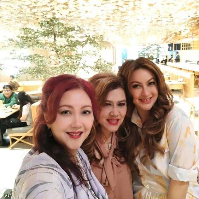 Ingat Diana Pungky, Pemeran Jinny Oh Jinny? Kini Dijuluki Vampirnya Indonesia, Usia 48 Tahun Parasnya Bak Barbie Hidup