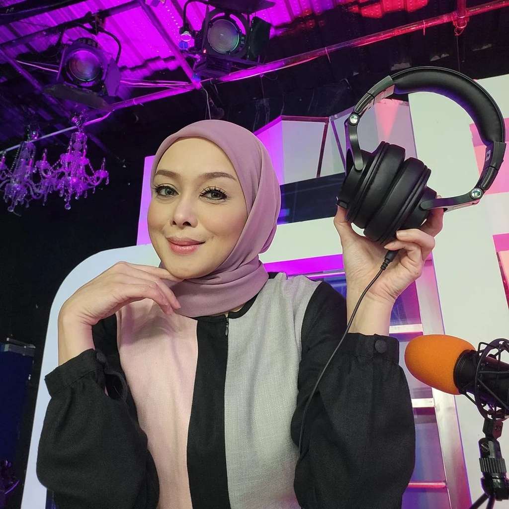 Ingat Terry Putri Presenter Bola? Dulu Menderita Nangis Tiap Malam, Kini Hidup Bak di Atas Awan, Lihat 7 Potretnya