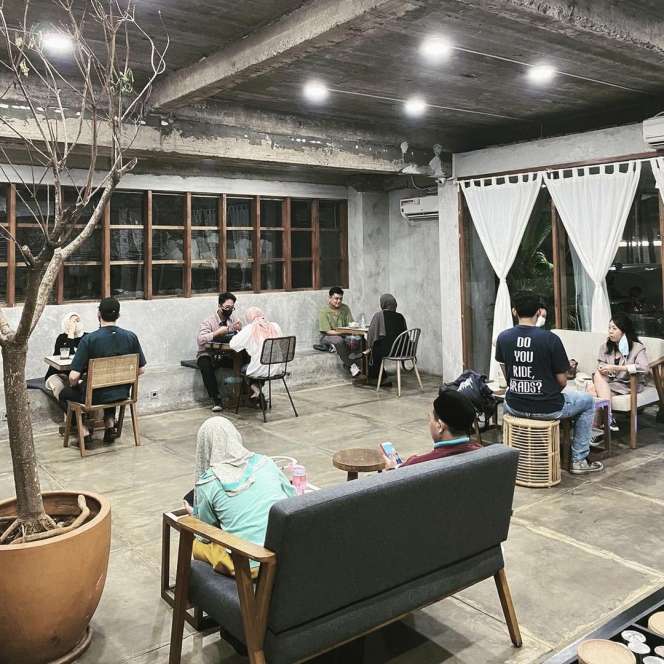 Potret Cafe Milik Desta dan Natasha Rizky, Mengusung Konsep Industrial