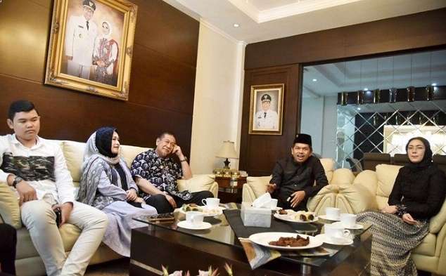 Jarang Ada yang Tahu! Potret Rumah Deddy Mizwar Miliki Ruang Tamu Mewah