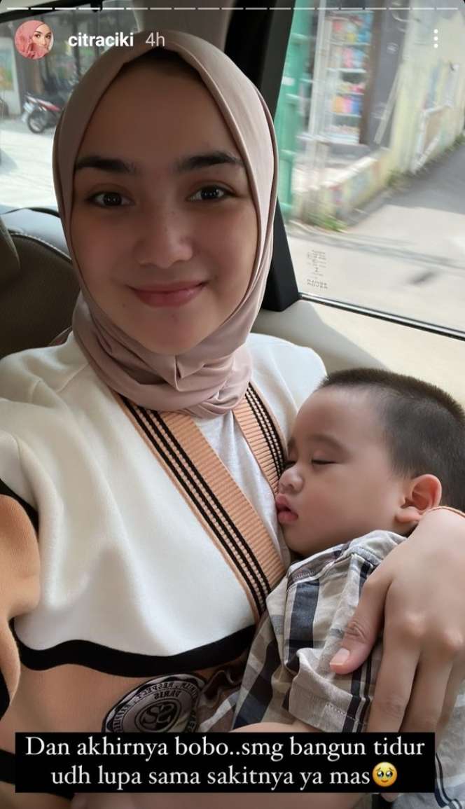 Potret Citra Kirana Antar Anak Vaksin Tanpa Ditemani Rezky Aditya