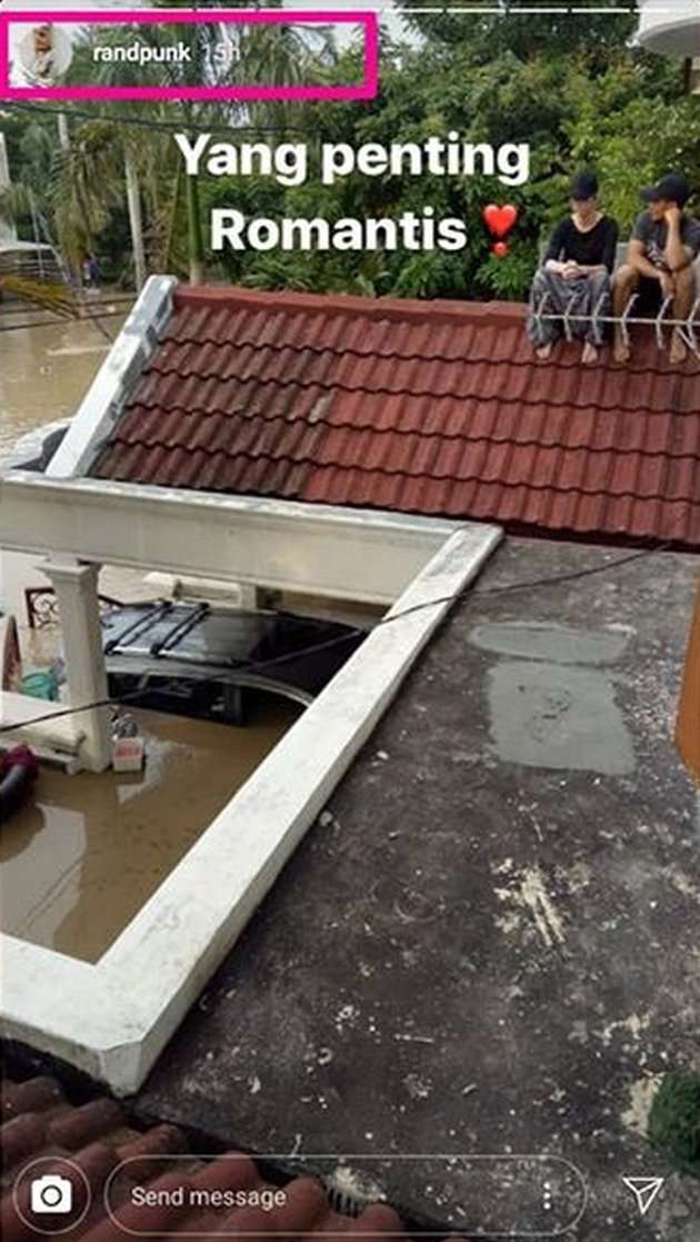 10 Potret Rumah Artis Saat Terendam Banjir, Kondisi ‘Istana’ Yuni Shara Sampai Trending Twitter!