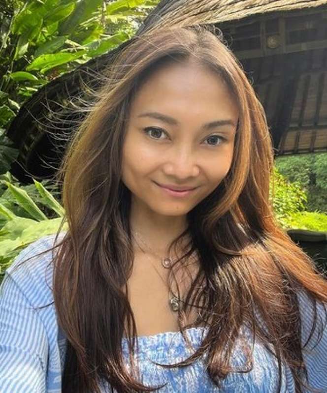 Potret Ibu Sambung Haico Van der Veken yang Jarang Tersorot, Cantik dan Hot Mom!