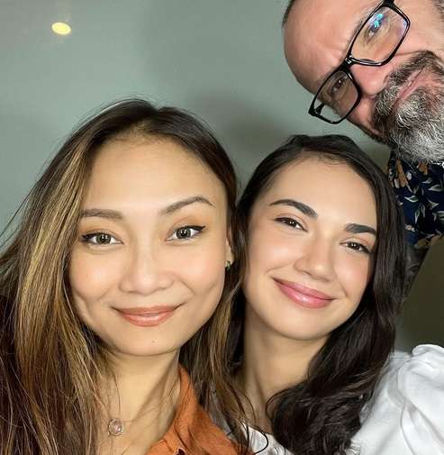 Potret Ibu Sambung Haico Van der Veken yang Jarang Tersorot, Cantik dan Hot Mom!