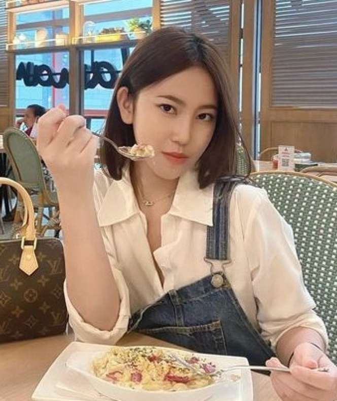 Potret 2 Anak Gadis Bu Kombes Cantik Heni Tania yang Jarang Tersorot, Parasnya Bak Artis Korea!