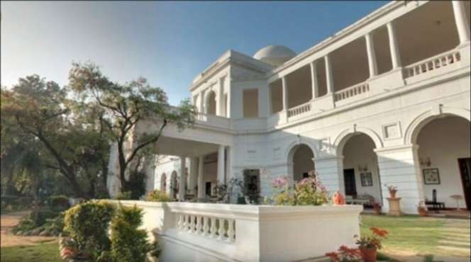 9 Potret Ada Mewah Artis Bollywood, Shahrukh Khan Capai Rp700 Miliar, Bak Istana Romawi Kuno!