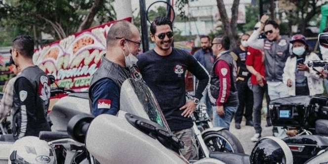 Bikin Pangling Penampilan Terbaru Arya Saloka, Beda Banget!