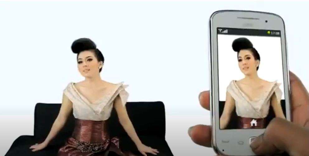 9 Potret Lawas Artis Saat Jadi Bintang Iklan HP, Penampilan Syahrini Masih Jadul Banget, Pangling!