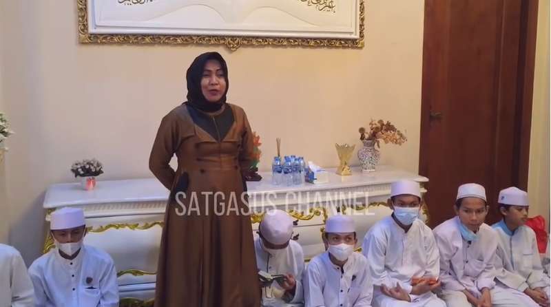 7 Potret Rumah Hercules Eks Preman Terkuat & Paling Ditakuti, Jarang Tersorot, Mewahnya Kebangetan!