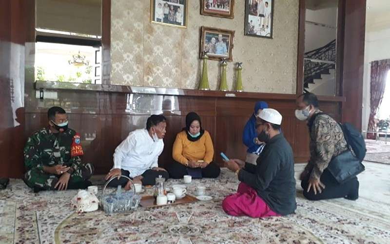 4 Potret Rumah Gubernur Terkaya di Kalimantan, Ada Mantan suami Ussy Sulistiawaty, Sultan Abis!
