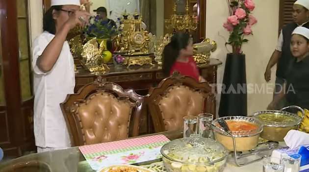 10 Adu Mewah Rumah Mandra VS Mastur, Bak Bumi dan Langit, Sang Adik Kini Jadi Penjual Dodol!