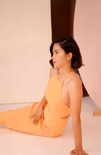 Foto Saat Jadi TKW Viral, Potret Terbaru Farida Nurhan Pamer Body Goals Bikin Melongo
