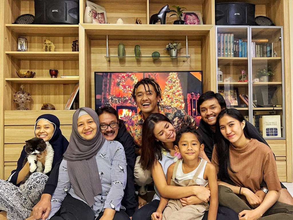10 Adu Mewah Rumah Uus VS Arie Kriting, Sama-Sama Masih Ngontrak, Ternyata Bak Langit dan Bumi