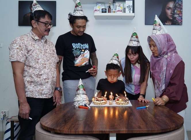 10 Adu Mewah Rumah Uus VS Arie Kriting, Sama-Sama Masih Ngontrak, Ternyata Bak Langit dan Bumi