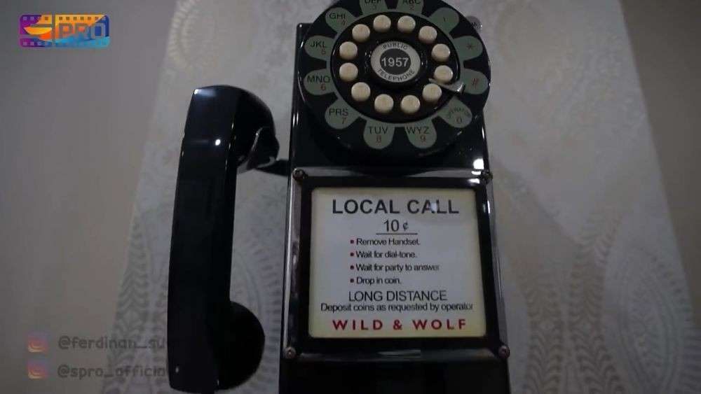 10 Potret Kantor ‘Gedung Kaca’ Milik Eko Patrio, Penuh Barang Antik, Ada Telepon dari Tahun 1957