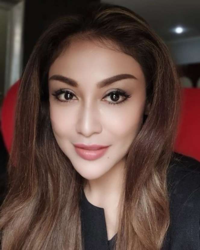 Masih Ingat Virnie Ismail? Lama Tak Ada Kabar, Kini Penampilannya Bikin Pangling, Cantiknya Kebangetan!