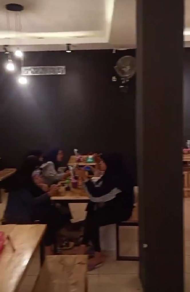 Dikenal Sultan! 9 Potret Restoran Zaskia Gotik yang Jarang Tersorot, Ternyata Paling Hits di Bekasi