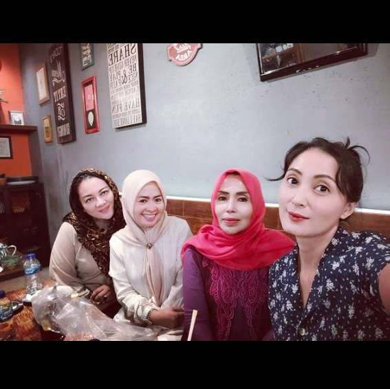 Masih Ingat Munaroh Pacar Mandra ‘Si Doel’? Paras Cantiknya Tak Kalah dari Maudy Koesnaedi, Beda Banget!
